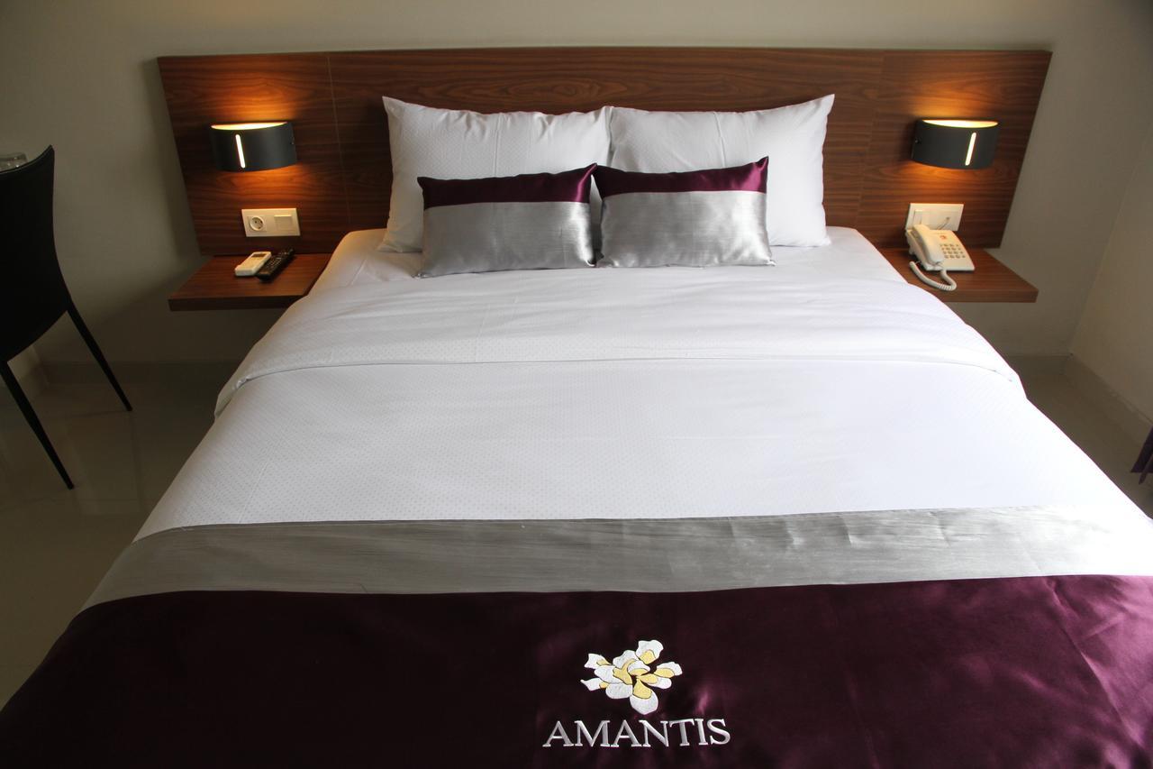 Amantis Hotel Demak Quarto foto